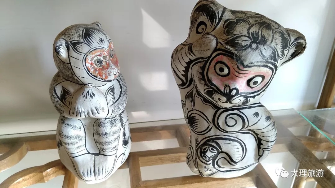 天天三月街的小泥人 又凡 摄