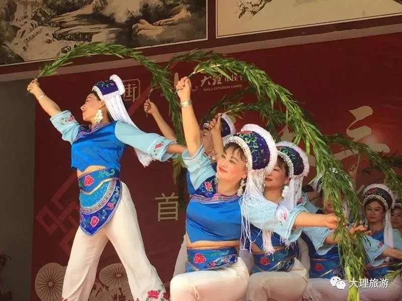 精彩的表演现场 小尾 供图