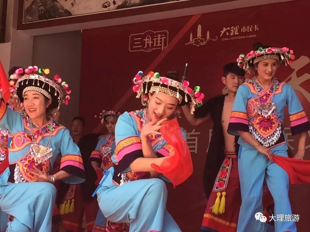 精彩的表演现场 小尾 供图