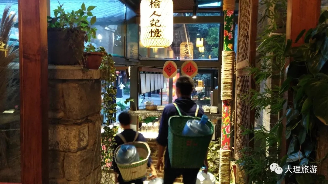 去背苍山泉水煮菜