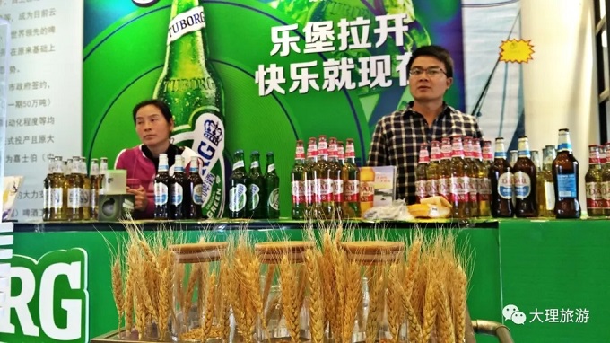 乐堡啤酒展销区