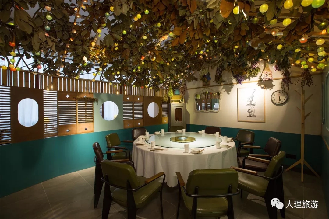 消失的光年餐吧一角