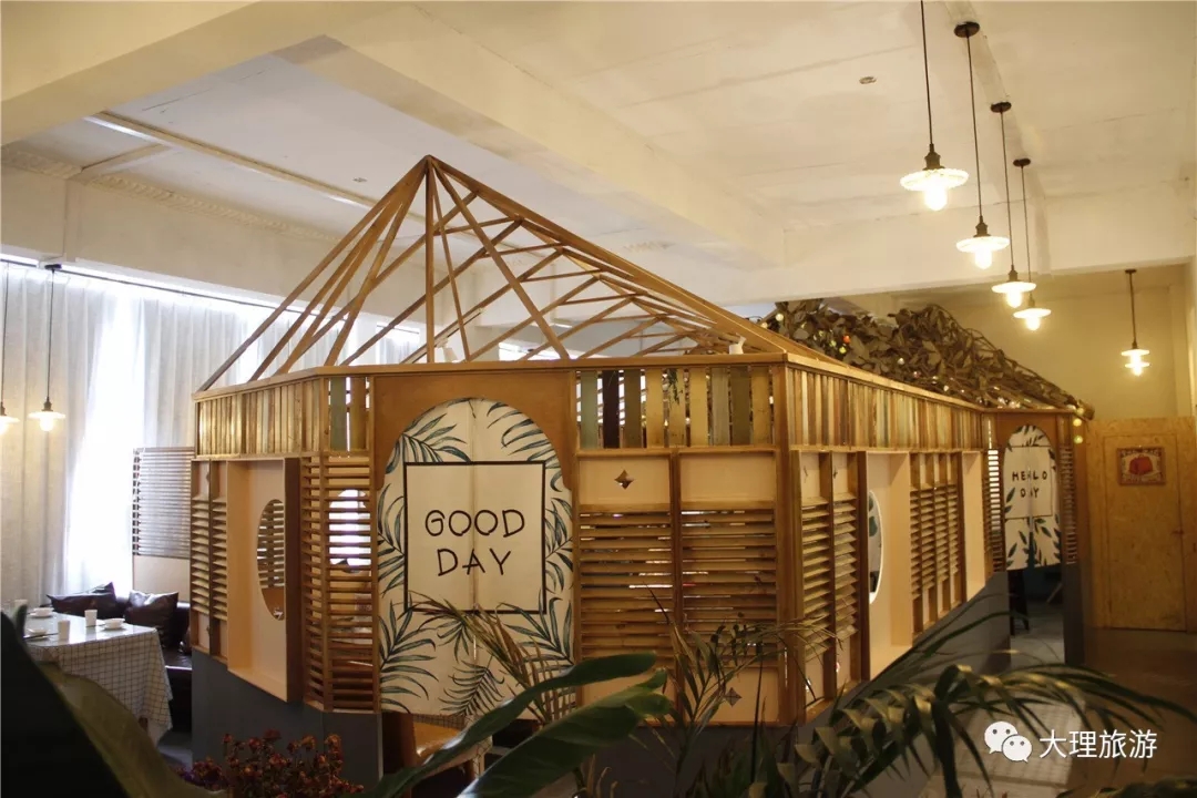 消失的光年餐吧一角